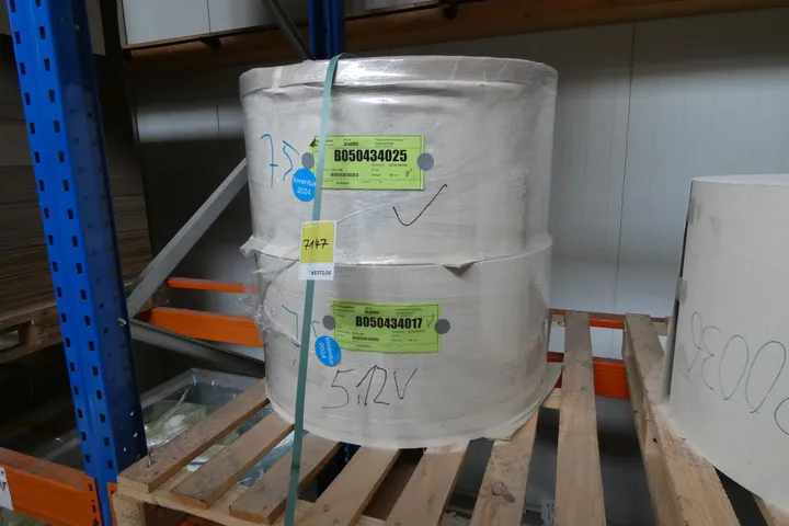 Konvolut Hitzeschild-Isolierlage Umfang: Palette mit Inhalt
